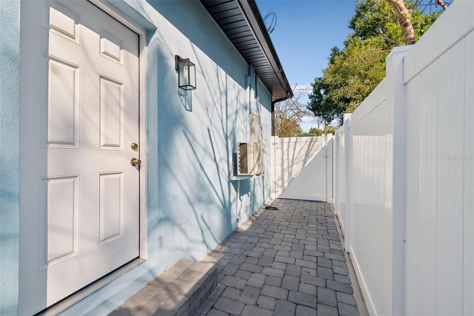 Image 29 of 36 For 8118 Brooks Street