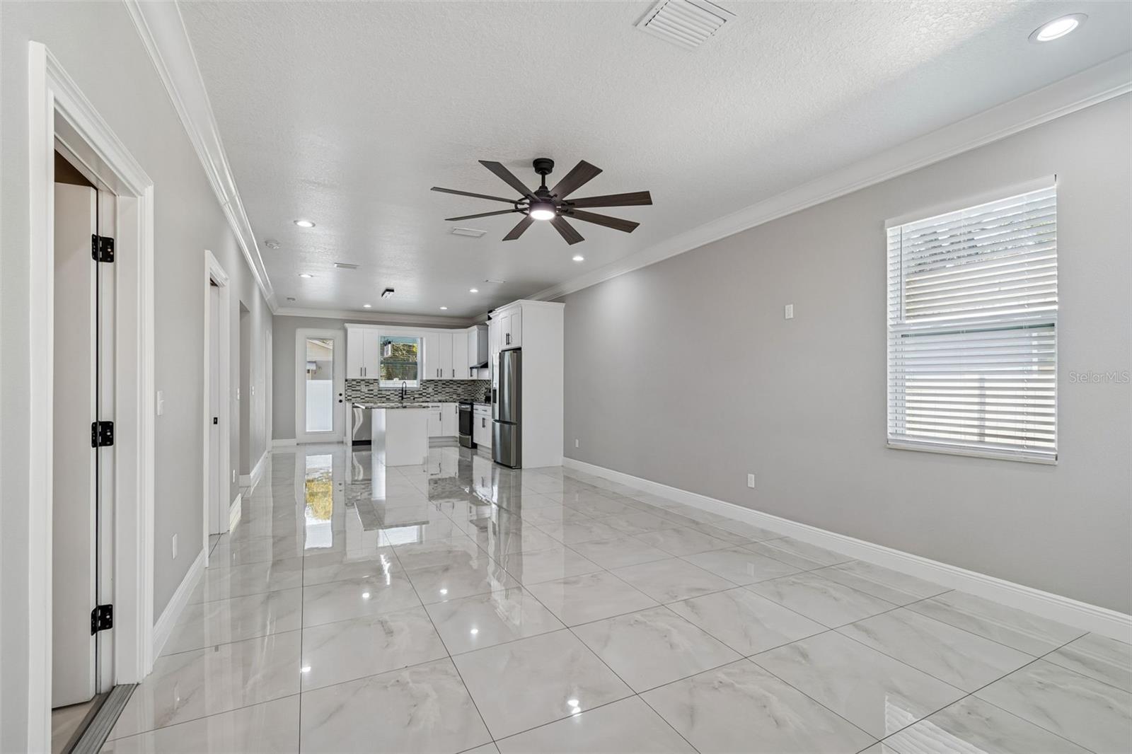 Image 5 of 36 For 8118 Brooks Street