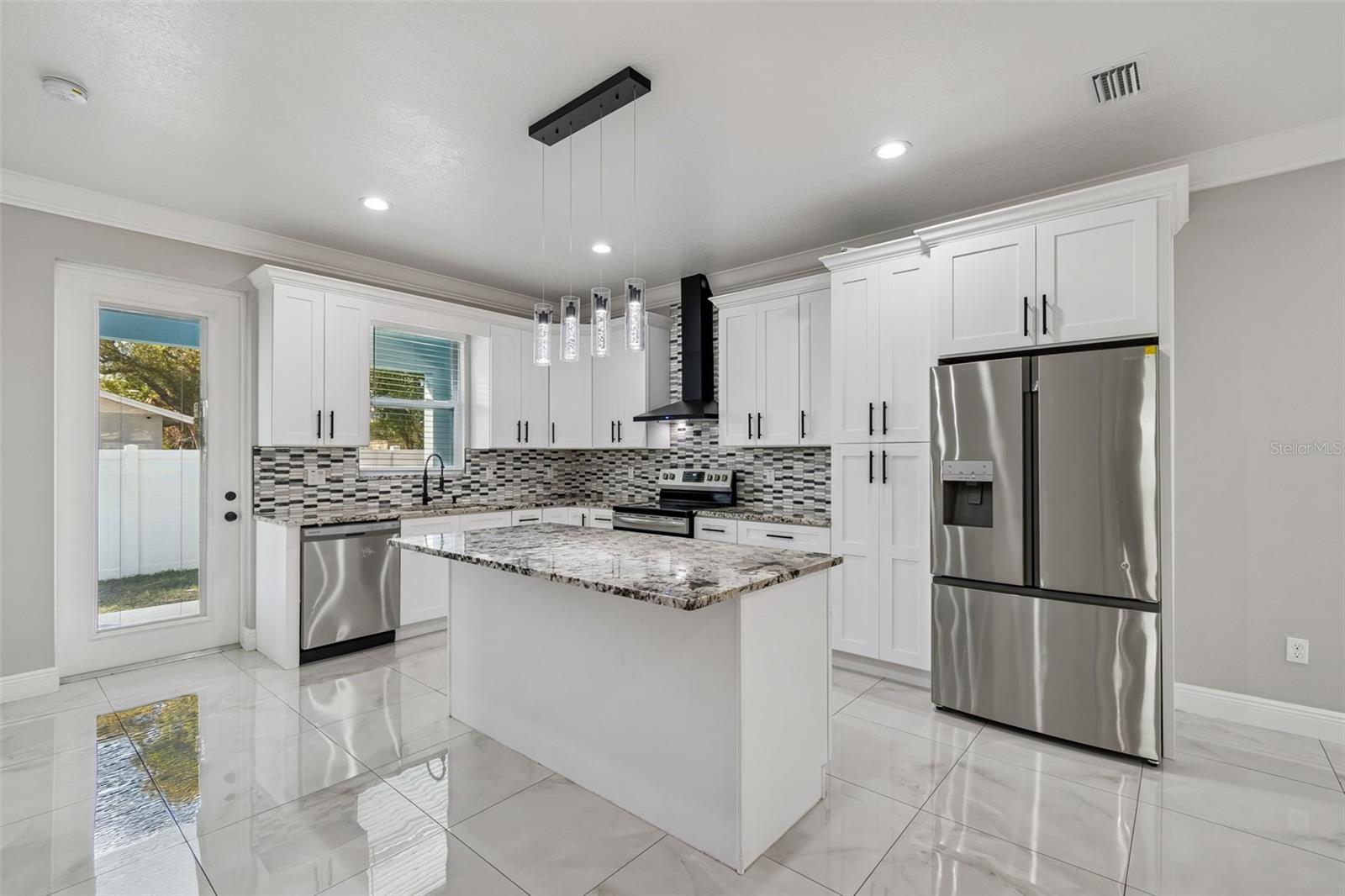 Image 8 of 36 For 8118 Brooks Street