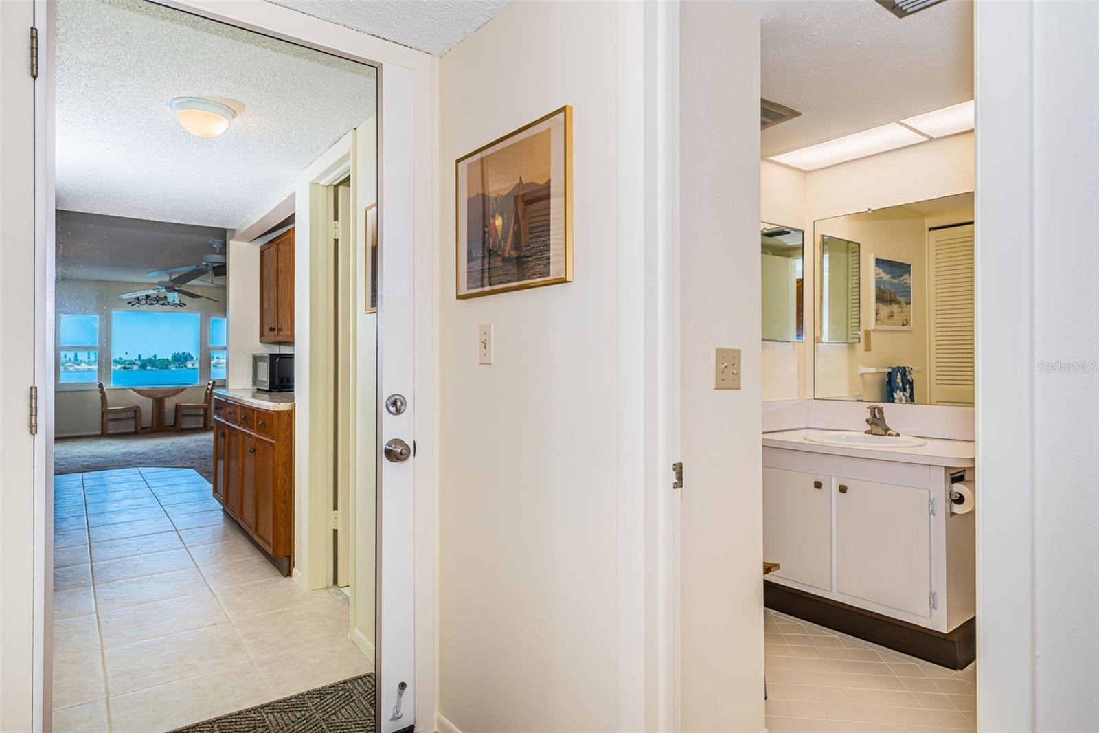 Image 2 of 53 For 4750 Cove Circle 406