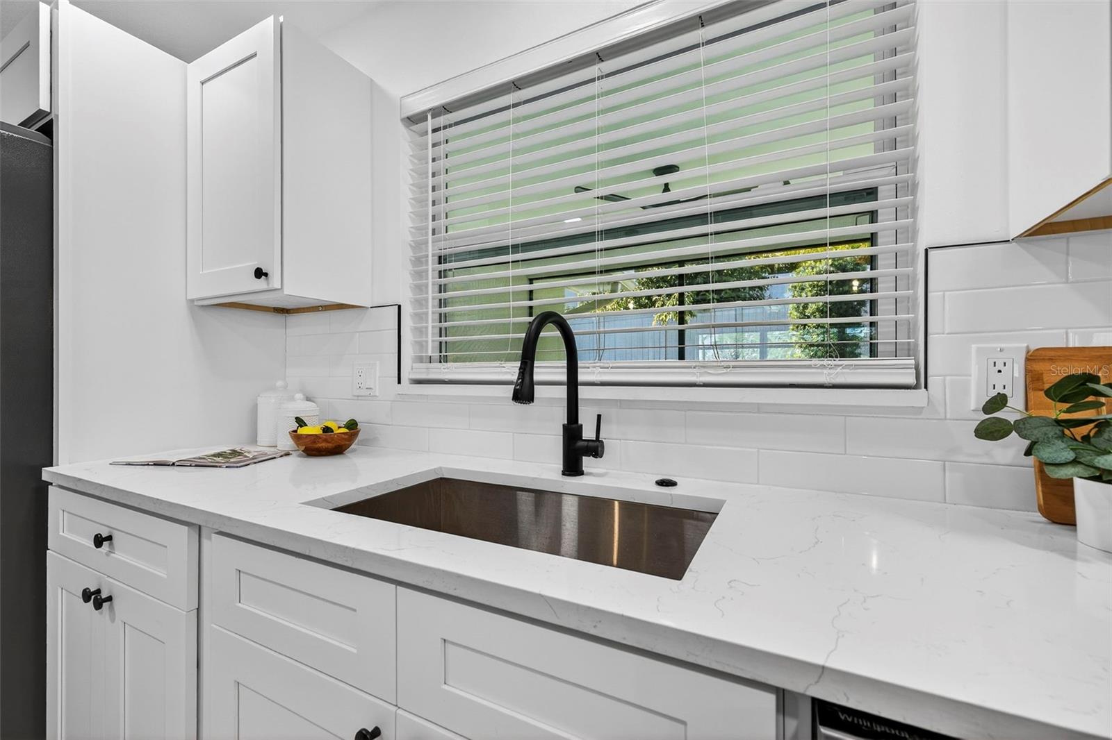 Image 11 of 29 For 1598 Brookside Boulevard