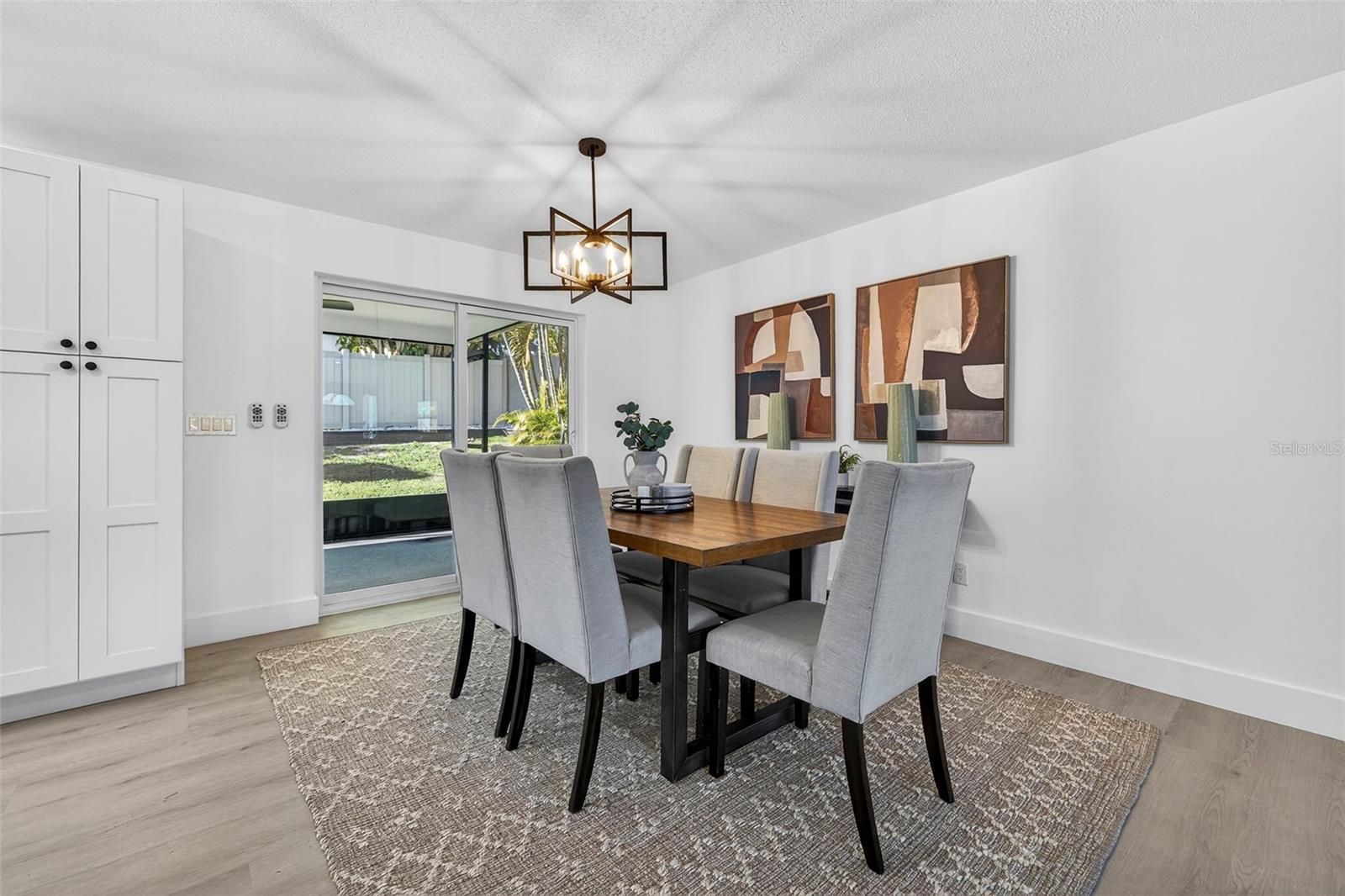 Image 12 of 29 For 1598 Brookside Boulevard