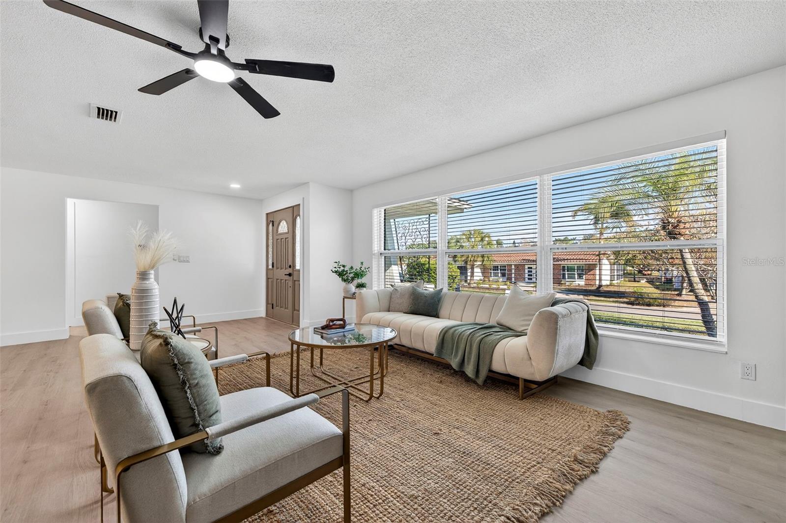 Image 3 of 29 For 1598 Brookside Boulevard