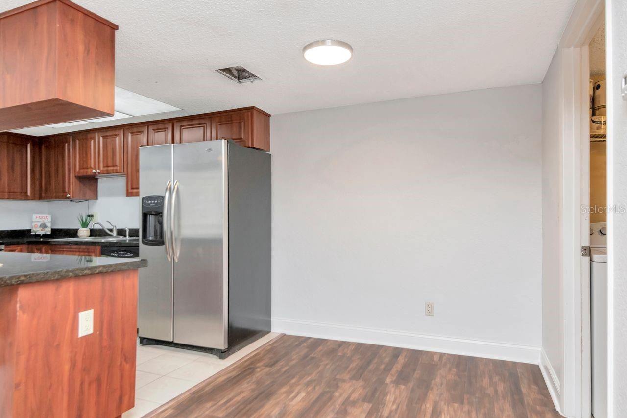 Image 13 of 30 For 3712 Wisconsin Avenue 205