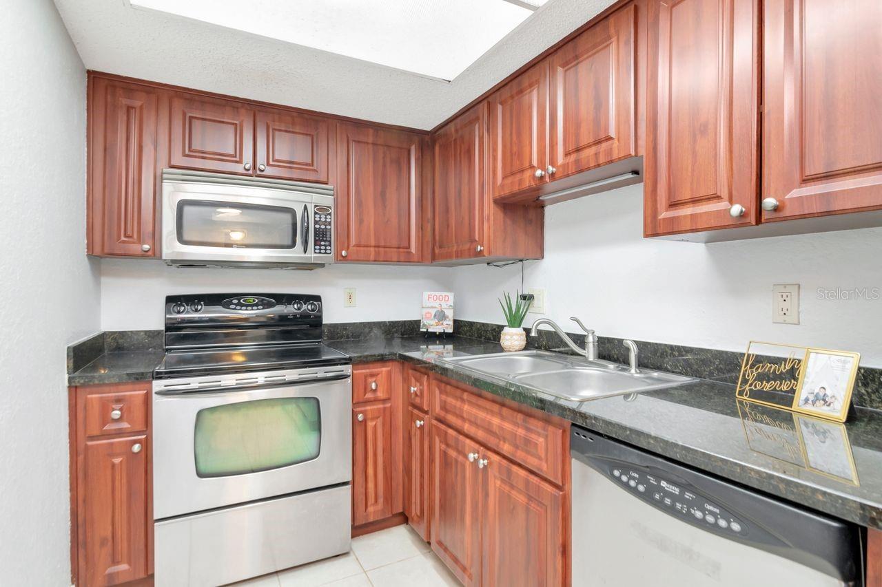 Image 14 of 30 For 3712 Wisconsin Avenue 205