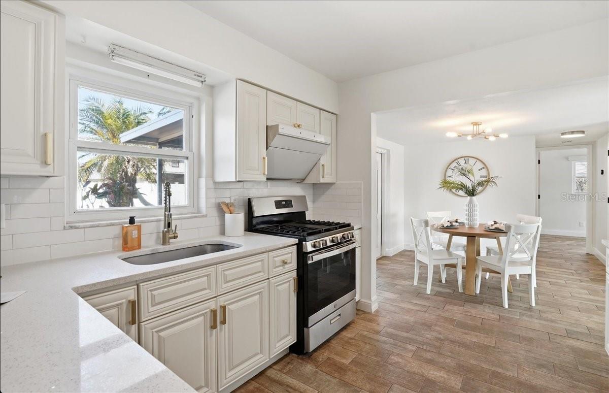 Image 13 of 47 For 7243 Amhurst Way