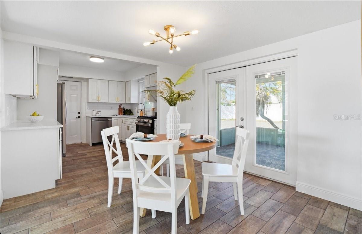 Image 14 of 47 For 7243 Amhurst Way