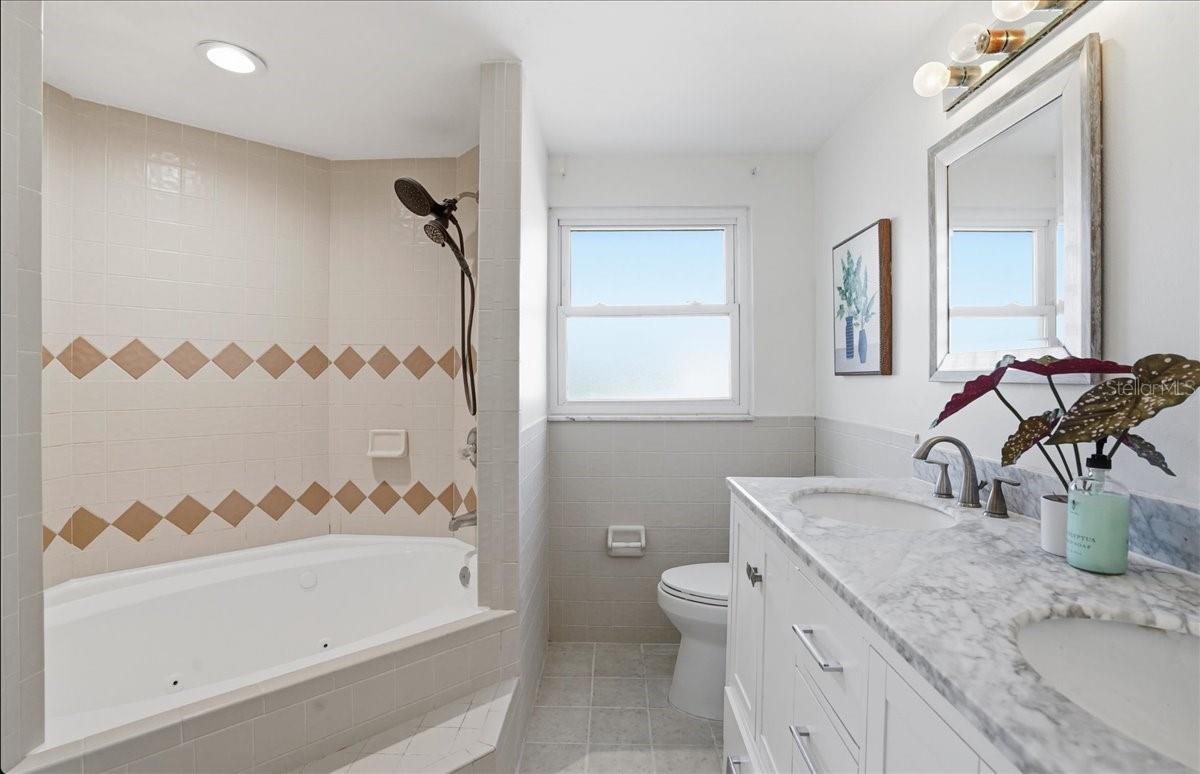 Image 31 of 47 For 7243 Amhurst Way