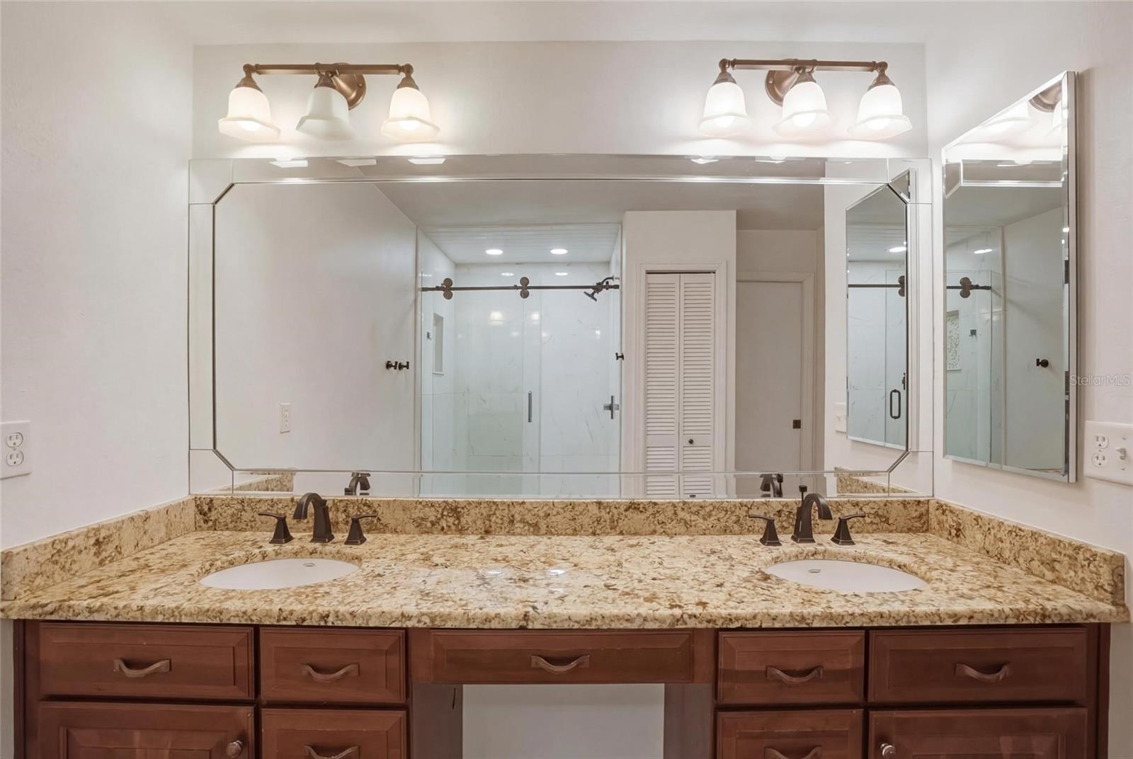 Image 24 of 33 For 4203 Hartwood Lane