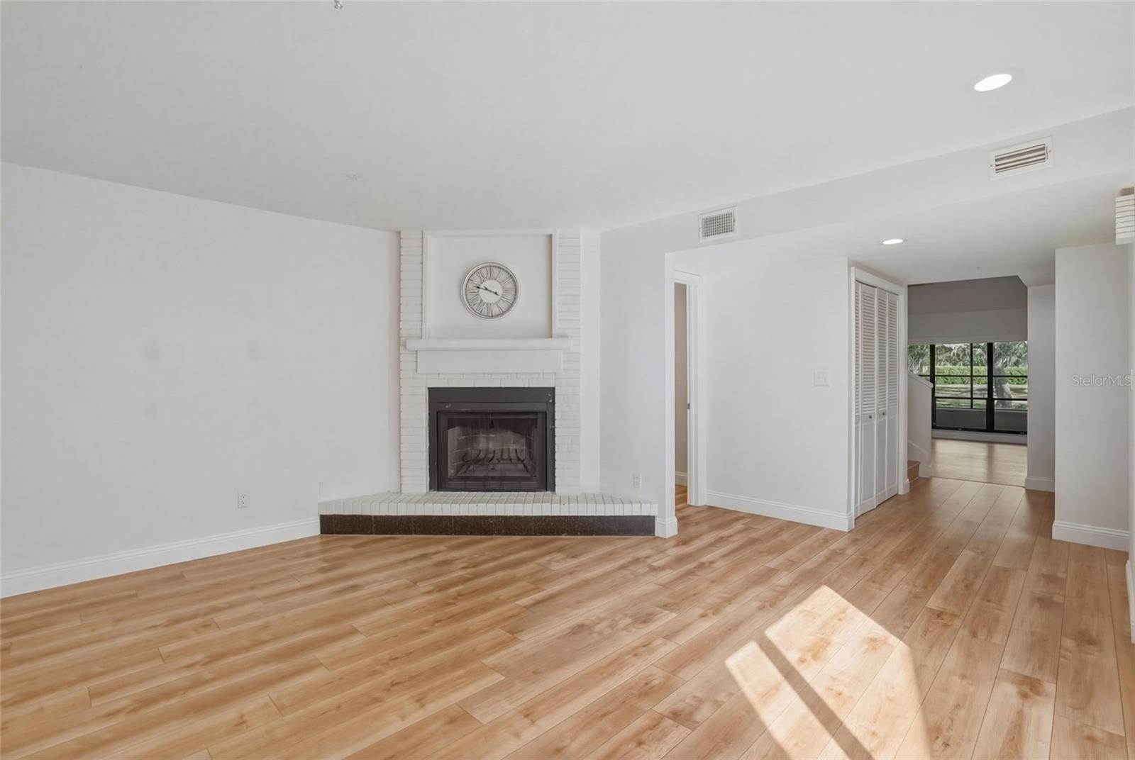 Image 6 of 33 For 4203 Hartwood Lane