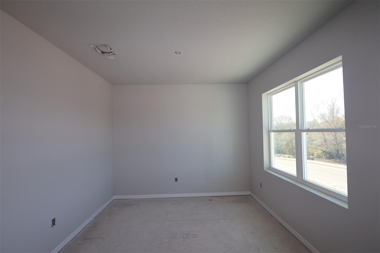 Image 7 of 12 For 15239 Eastlyn Drive