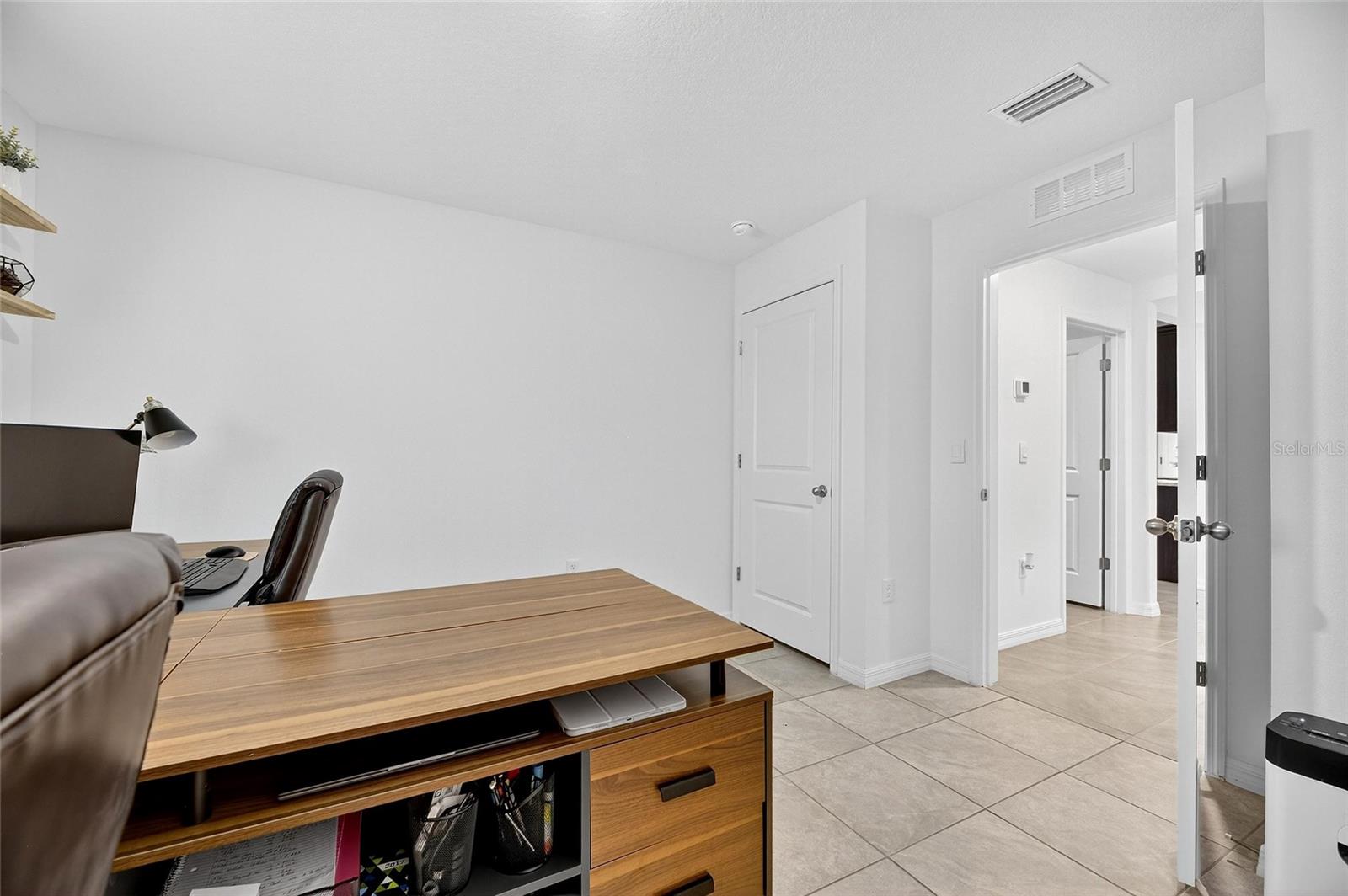 Image 22 of 75 For 3602 Forest Path Drive