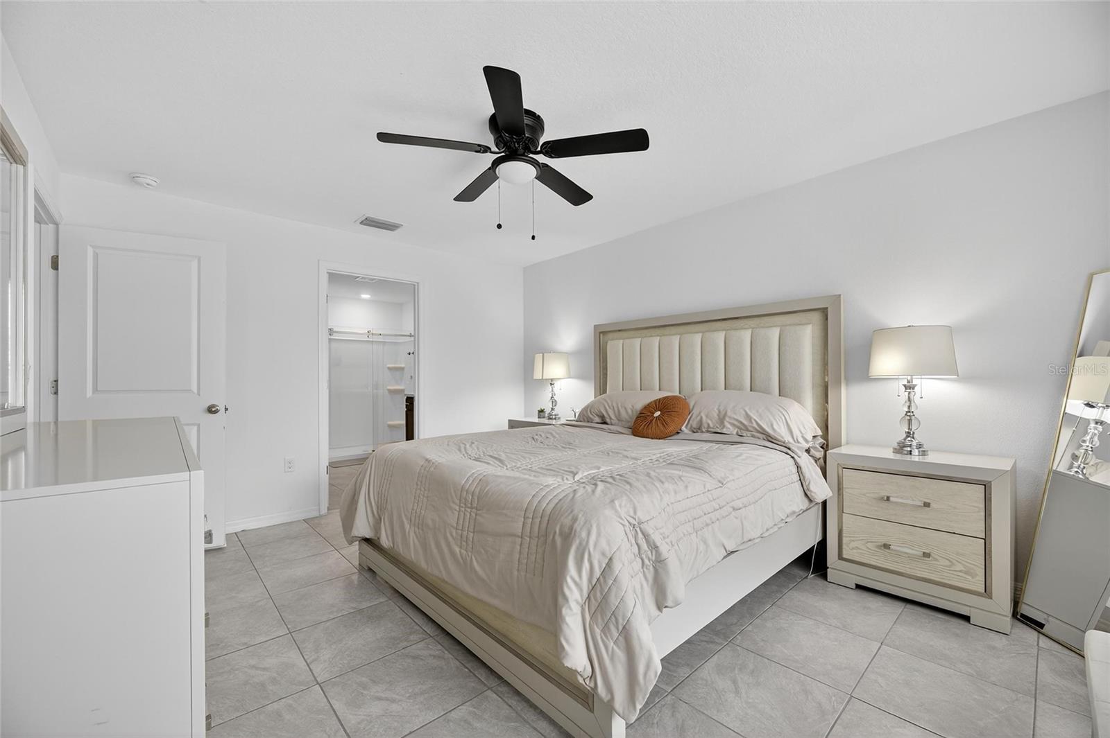 Image 37 of 75 For 3602 Forest Path Drive