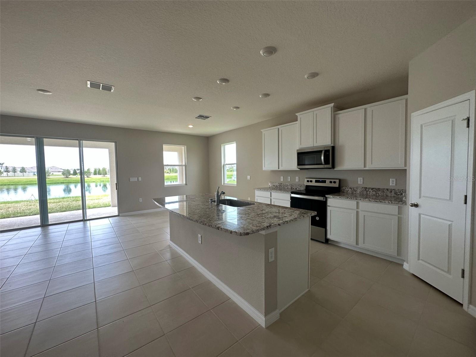 Image 19 of 22 For 12327 Dora Trail