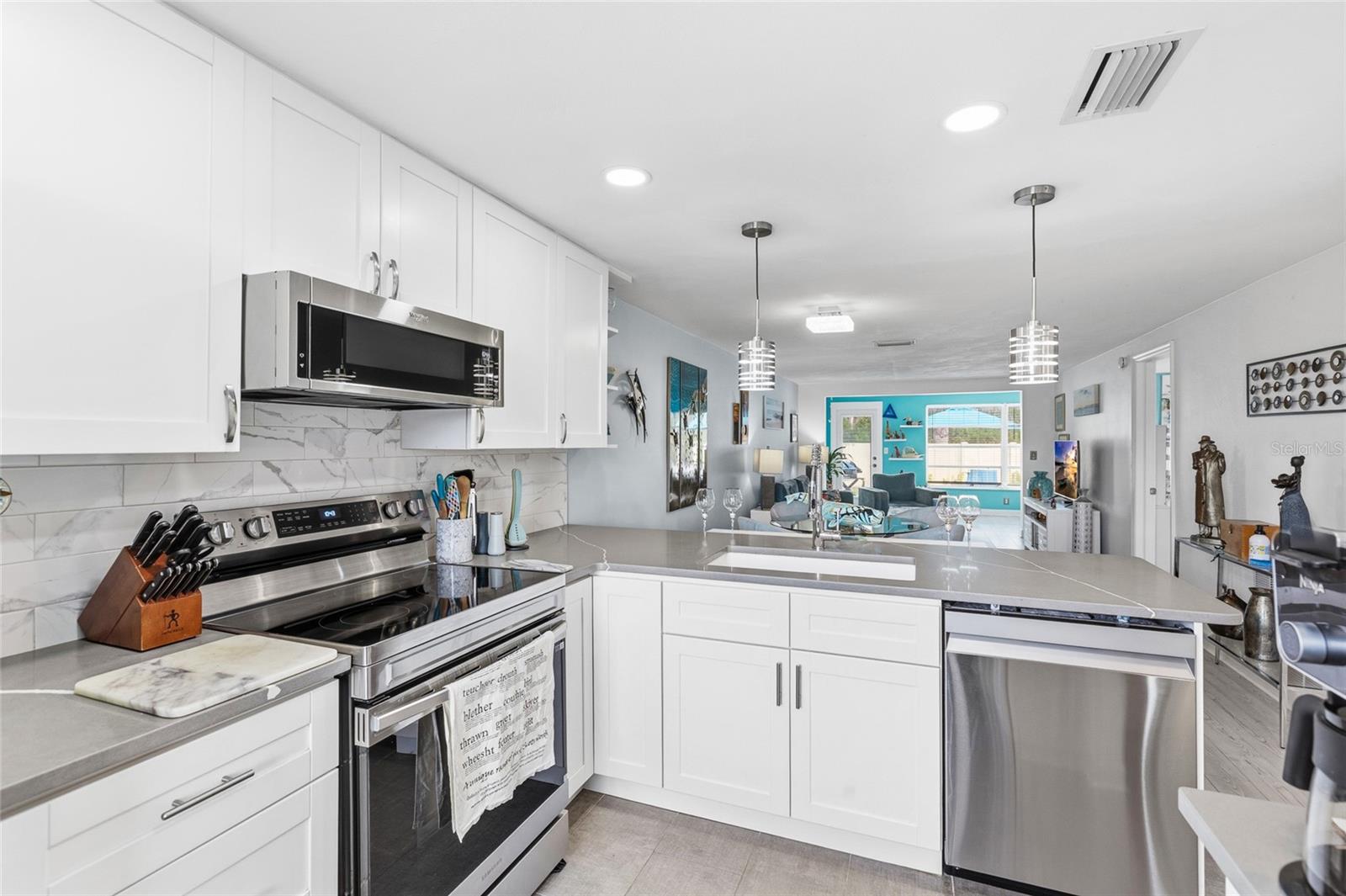 Image 7 of 43 For 4467 Rustic Drive