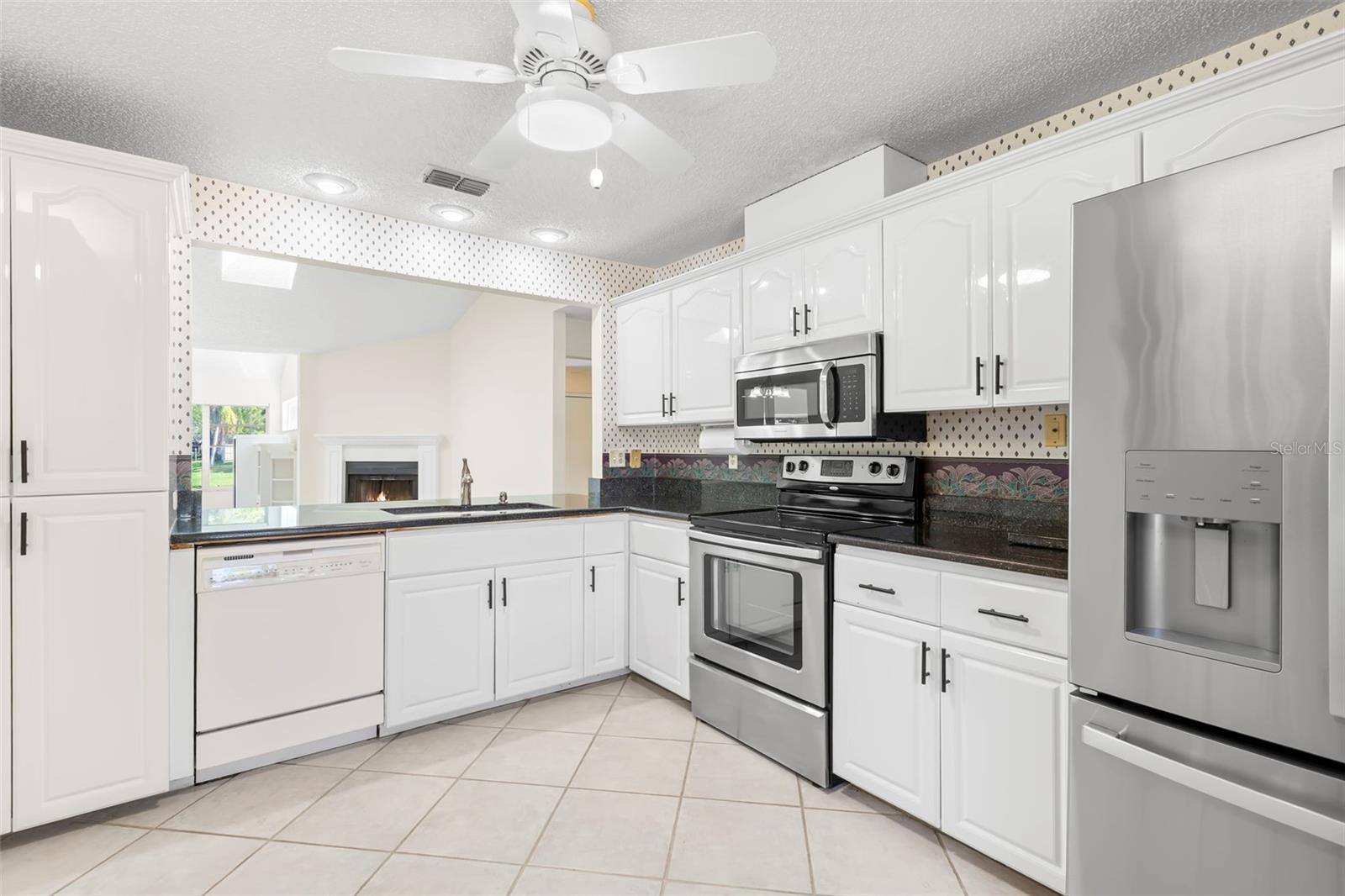 Image 23 of 50 For 523 Padua Circle Ne