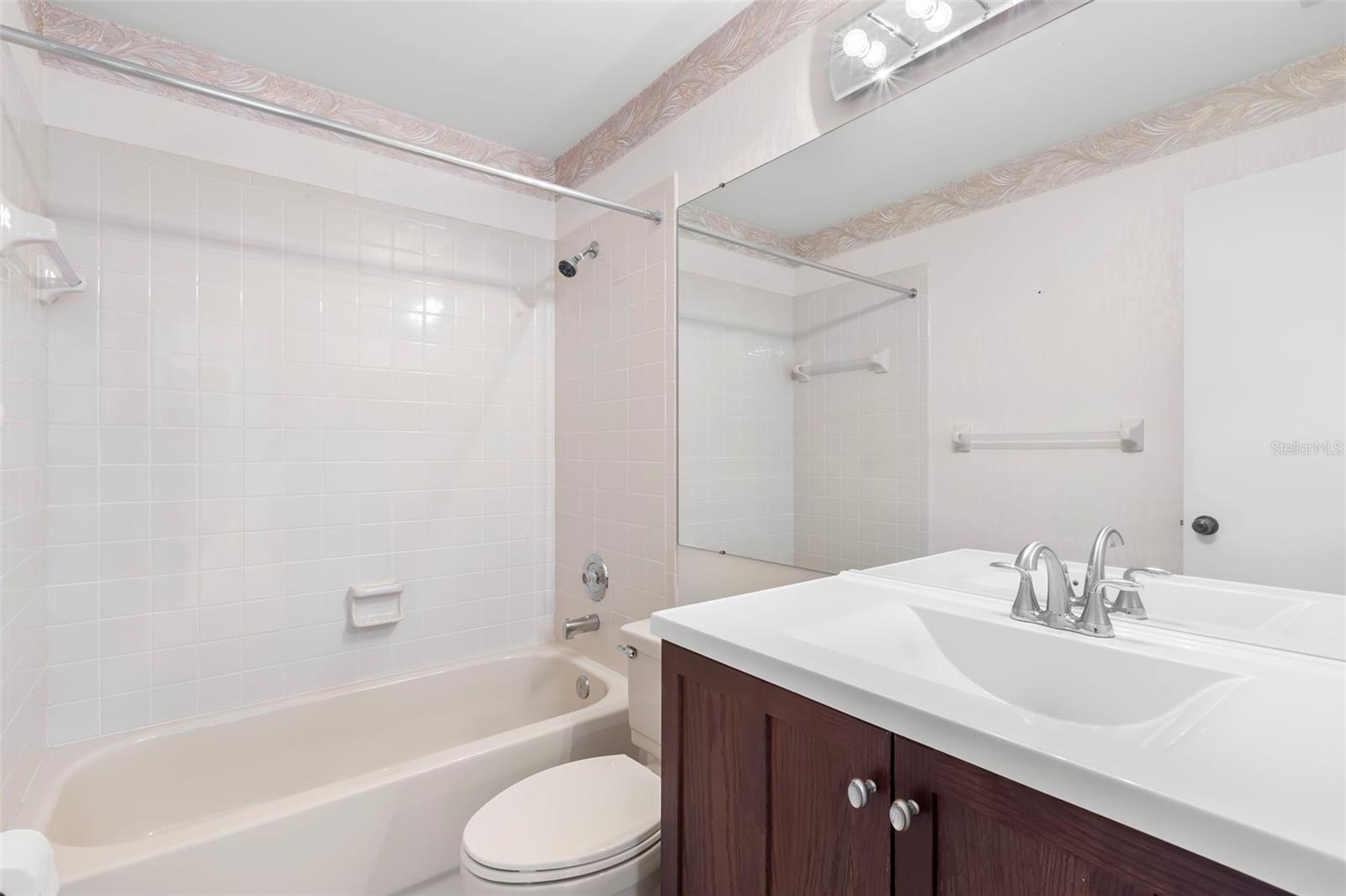 Image 37 of 50 For 523 Padua Circle Ne