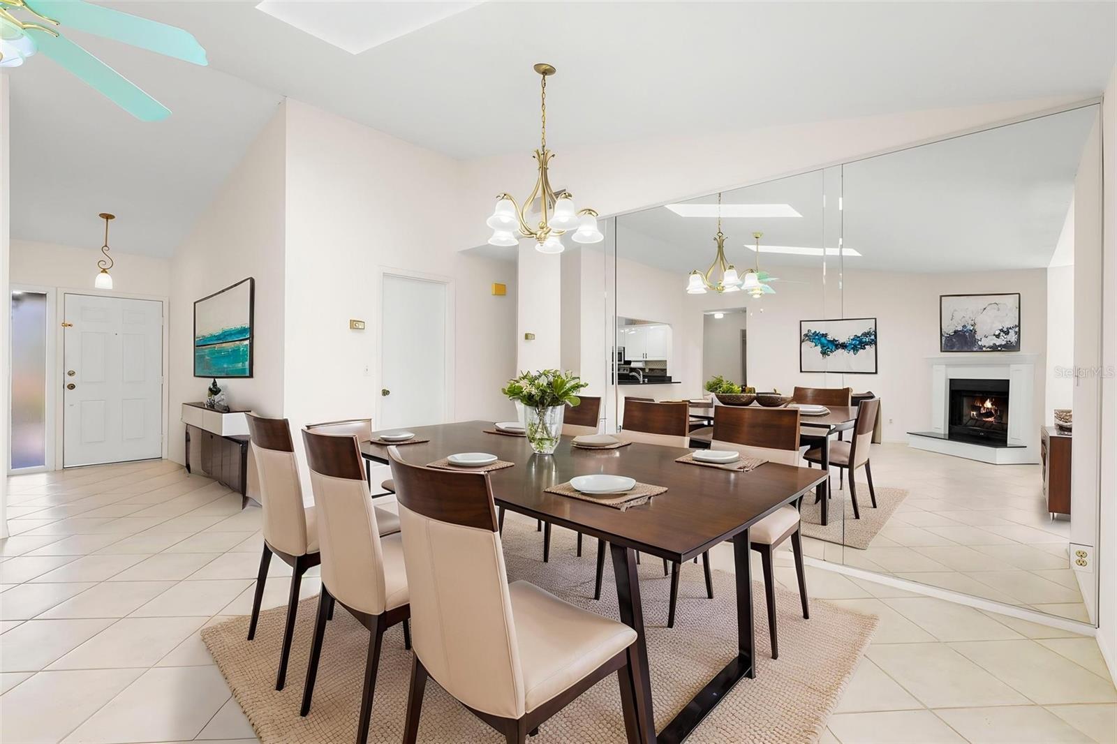 Image 6 of 50 For 523 Padua Circle Ne