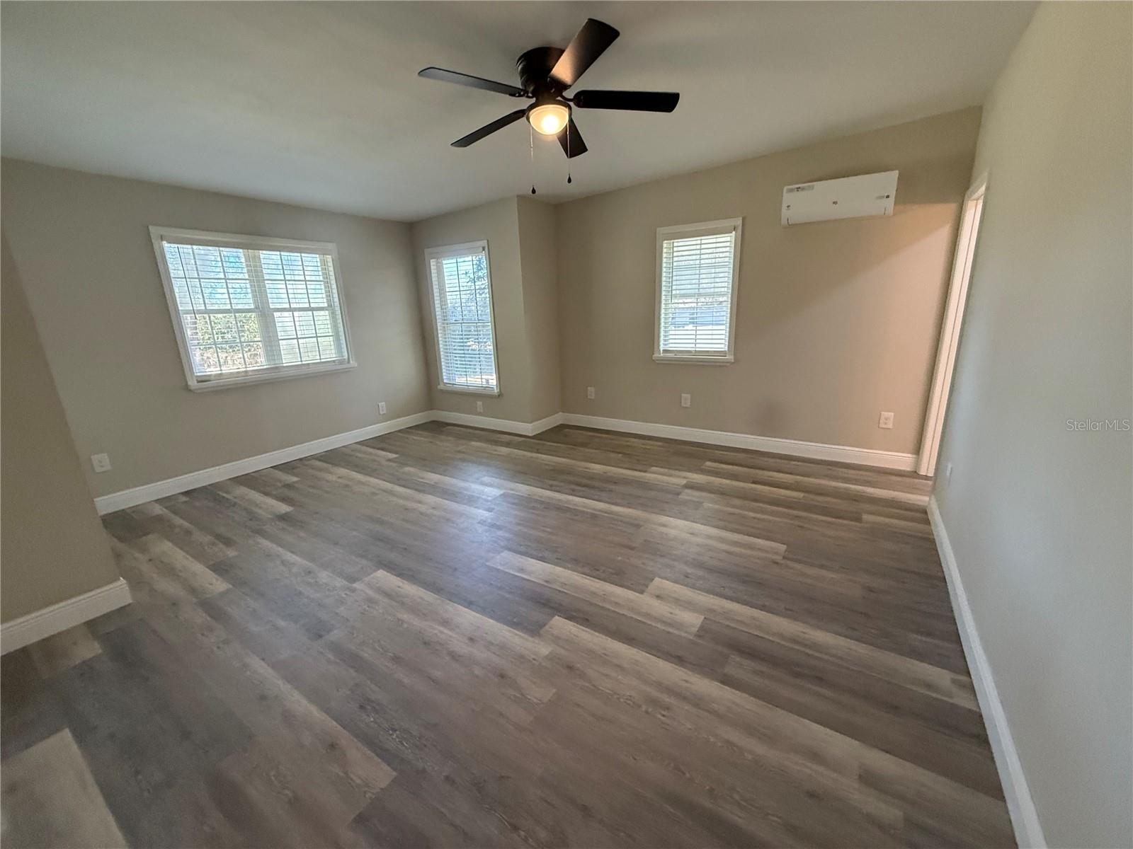 Image 13 of 33 For 1762 164th Circle