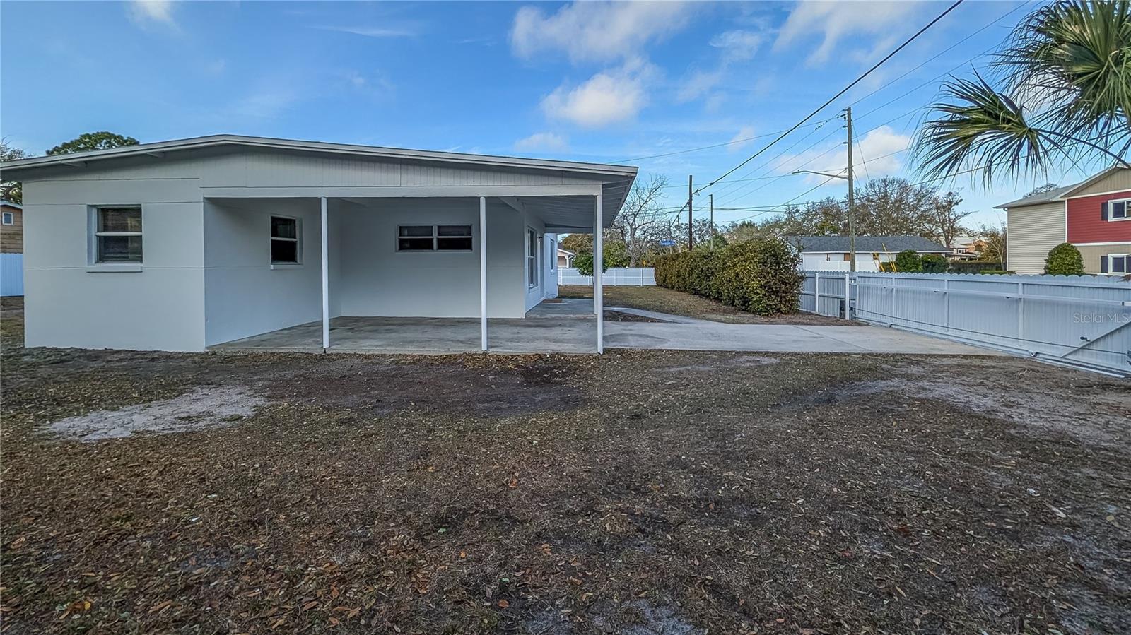 Image 20 of 21 For 831 Woodlawn Street