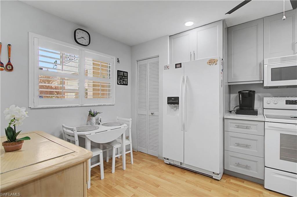 Image 11 of 27 For 741 Landover Circle 102