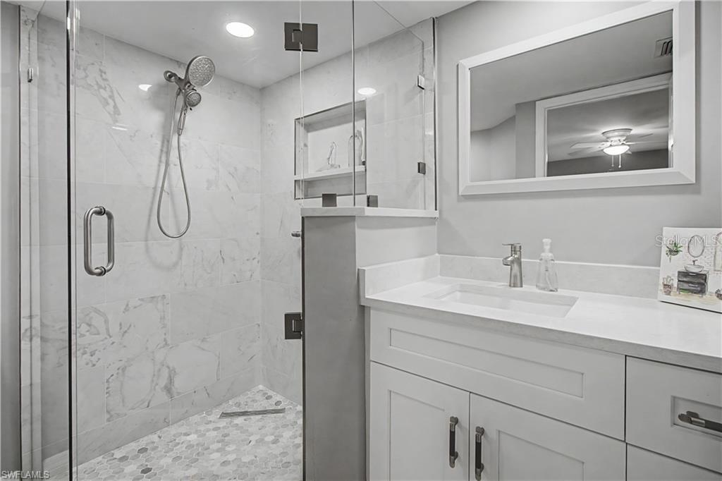 Image 19 of 27 For 741 Landover Circle 102