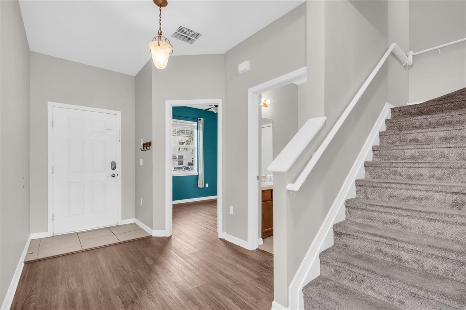 Listing photo id 13 for 1943 Greenwood Valley Drive