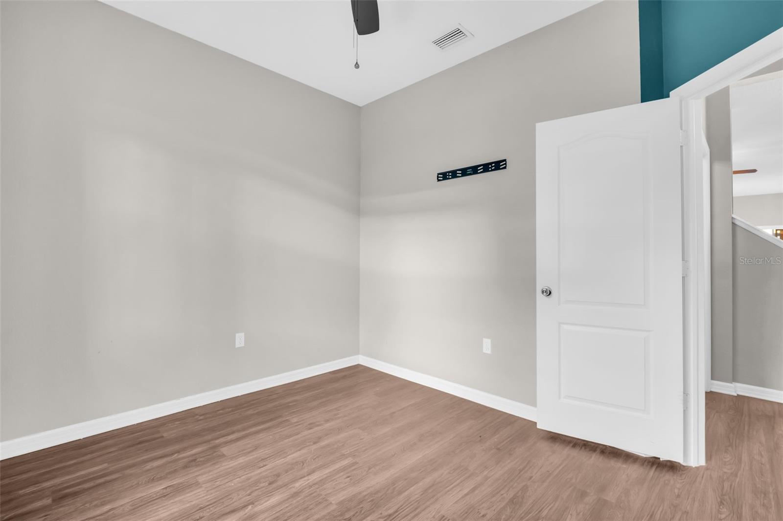 Listing photo id 15 for 1943 Greenwood Valley Drive