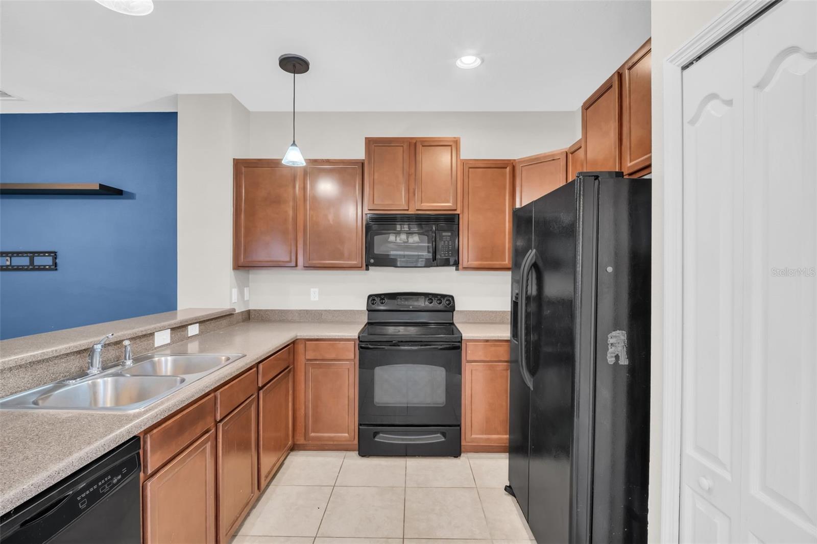 Listing photo id 6 for 1943 Greenwood Valley Drive