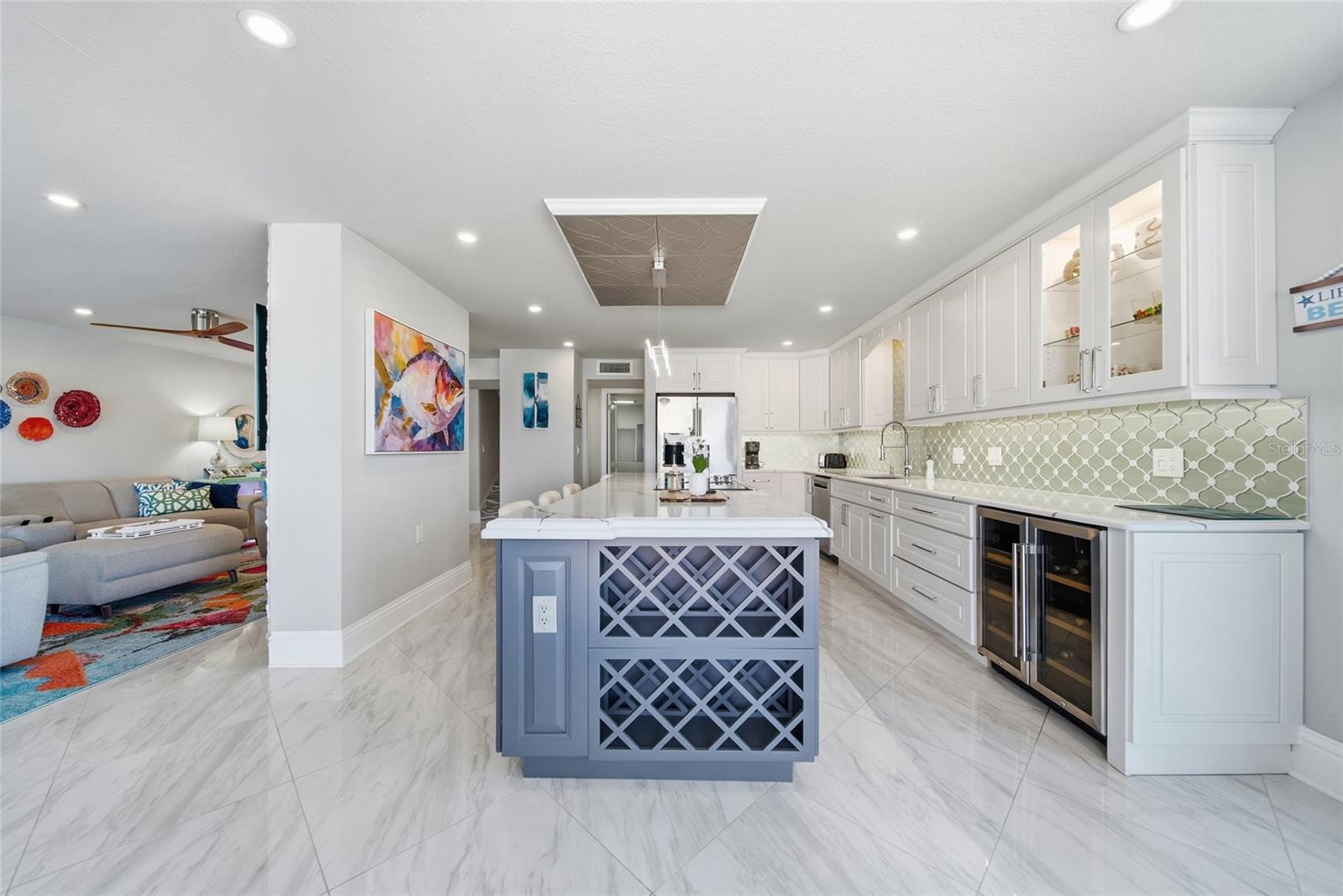 Image 24 of 65 For 1390 Gulf Boulevard Ph 2