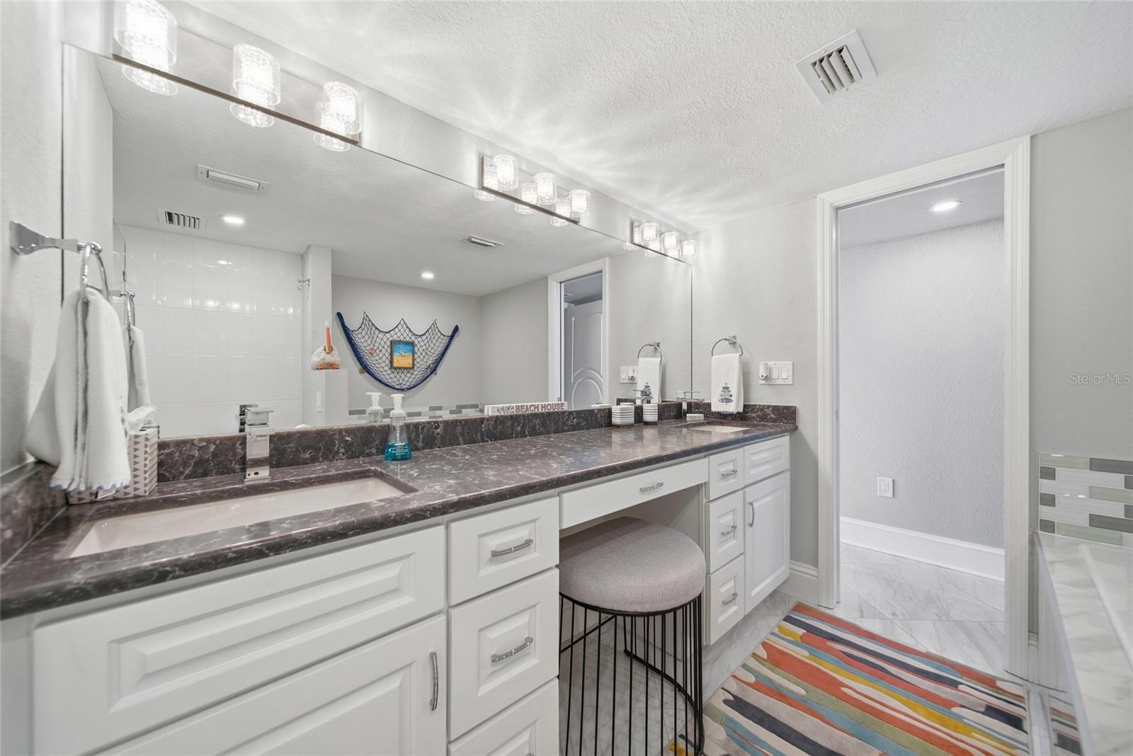 Image 35 of 65 For 1390 Gulf Boulevard Ph 2