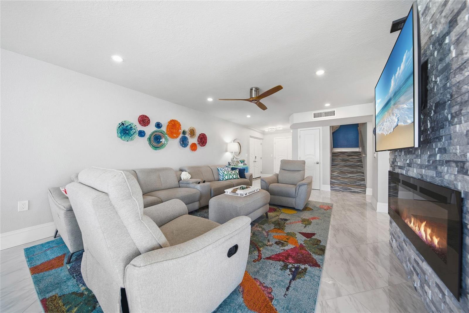 Image 4 of 65 For 1390 Gulf Boulevard Ph 2