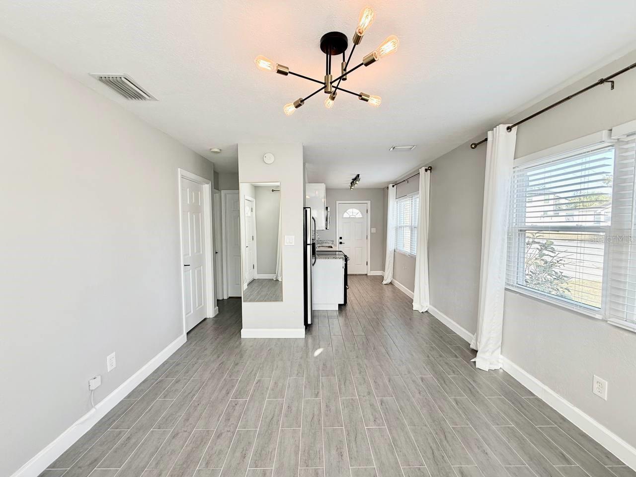 Image 5 of 19 For 1904 Cypress Street A