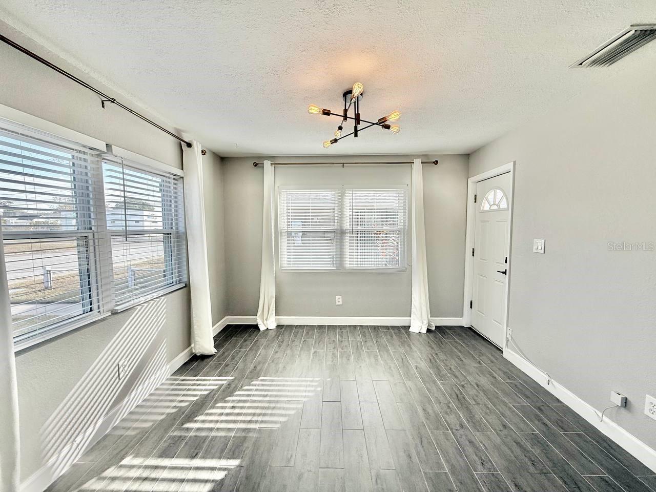 Image 7 of 19 For 1904 Cypress Street A