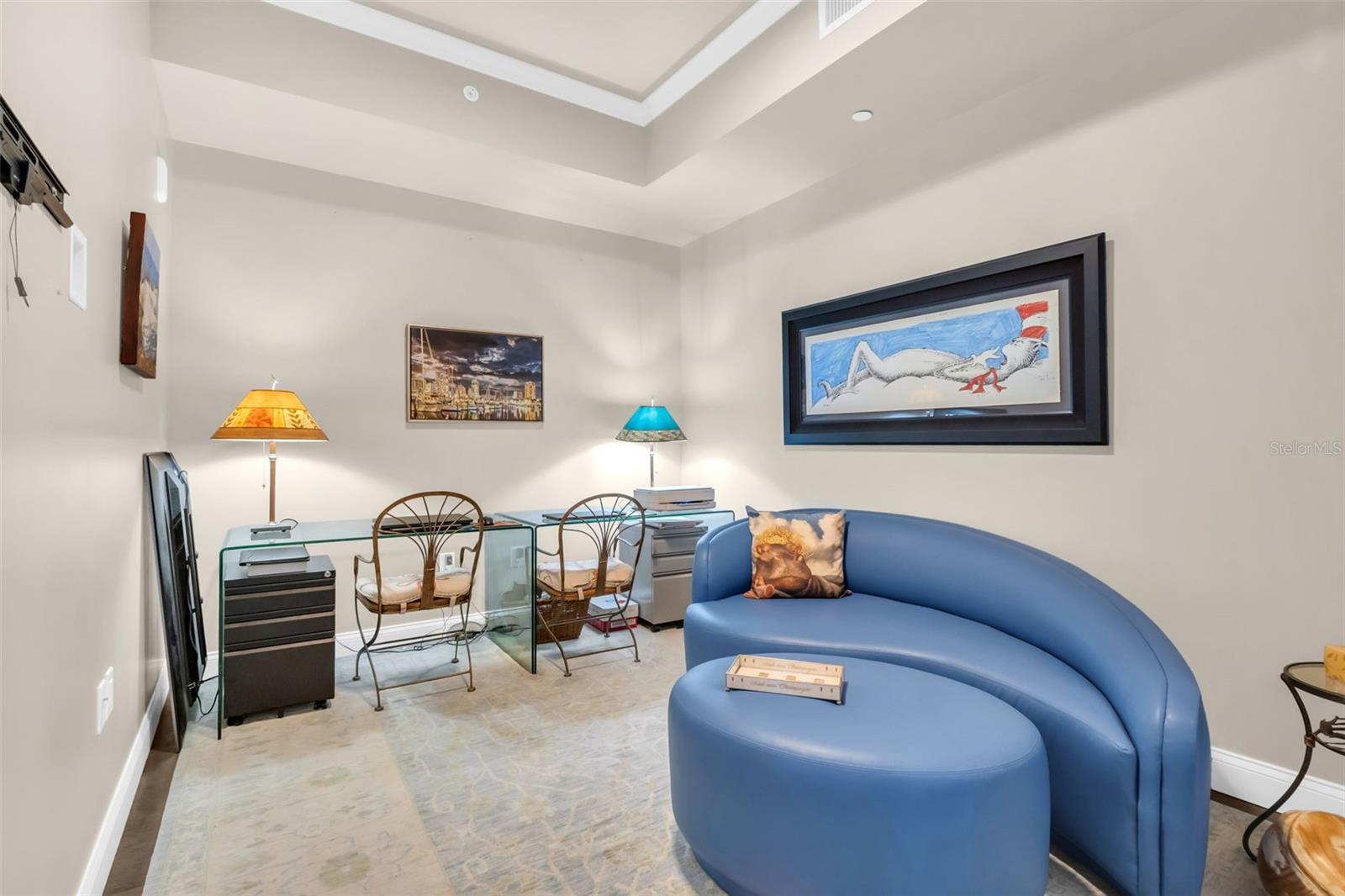 Listing photo id 27 for 100 1st Avenue N 3404