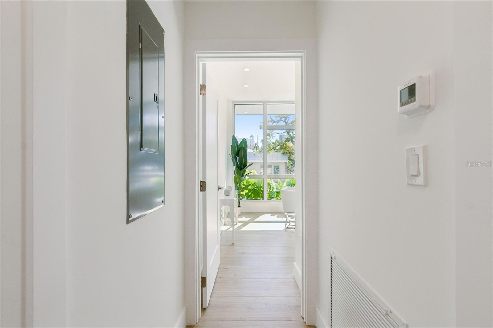 Image 16 of 87 For 1343 4th Street 101