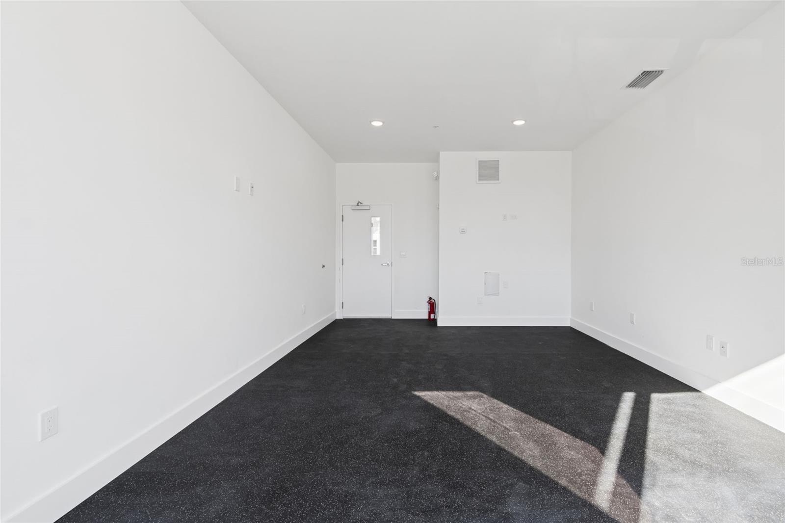 Image 80 of 87 For 1343 4th Street 101