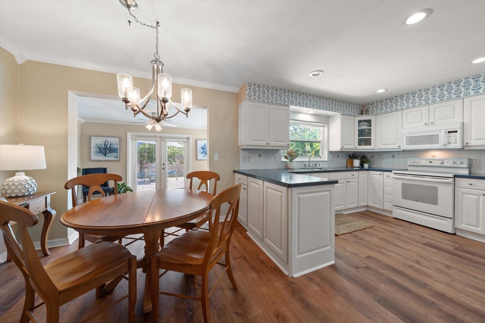 Image 8 of 46 For 2233 Sunset Circle