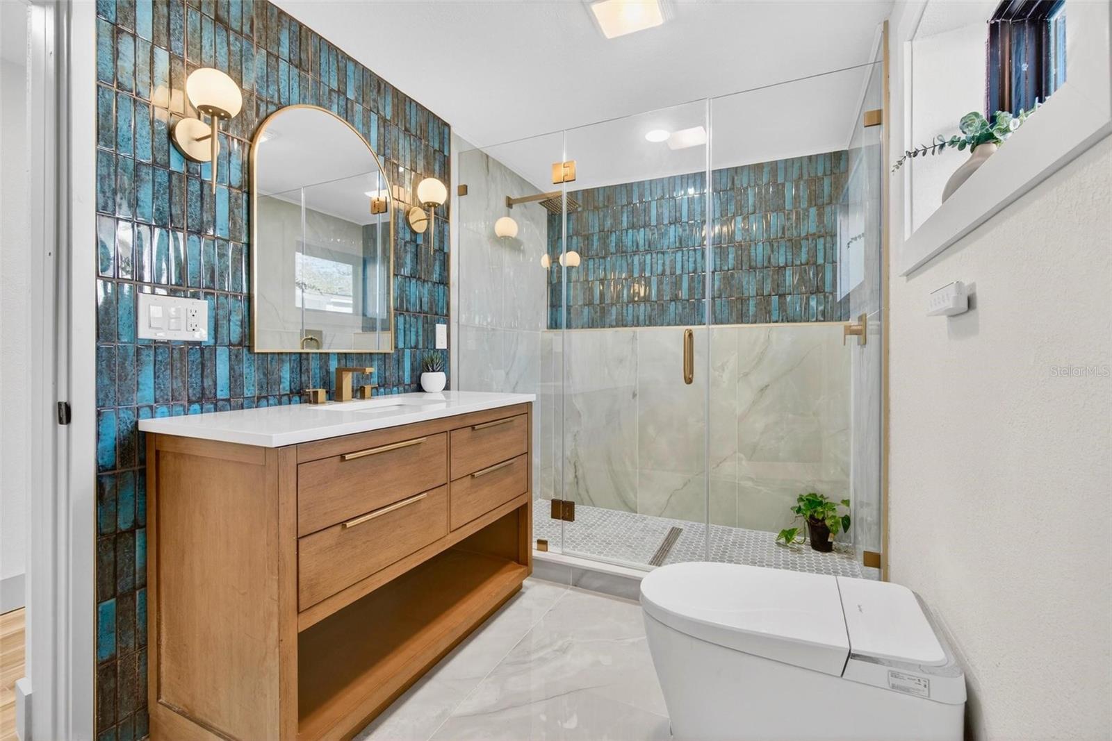 Image 19 of 41 For 203 Driftwood Drive W