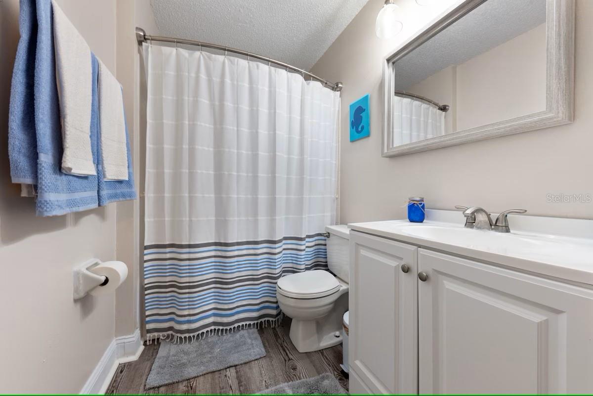 Image 21 of 25 For 19823 Gulf Boulevard 42