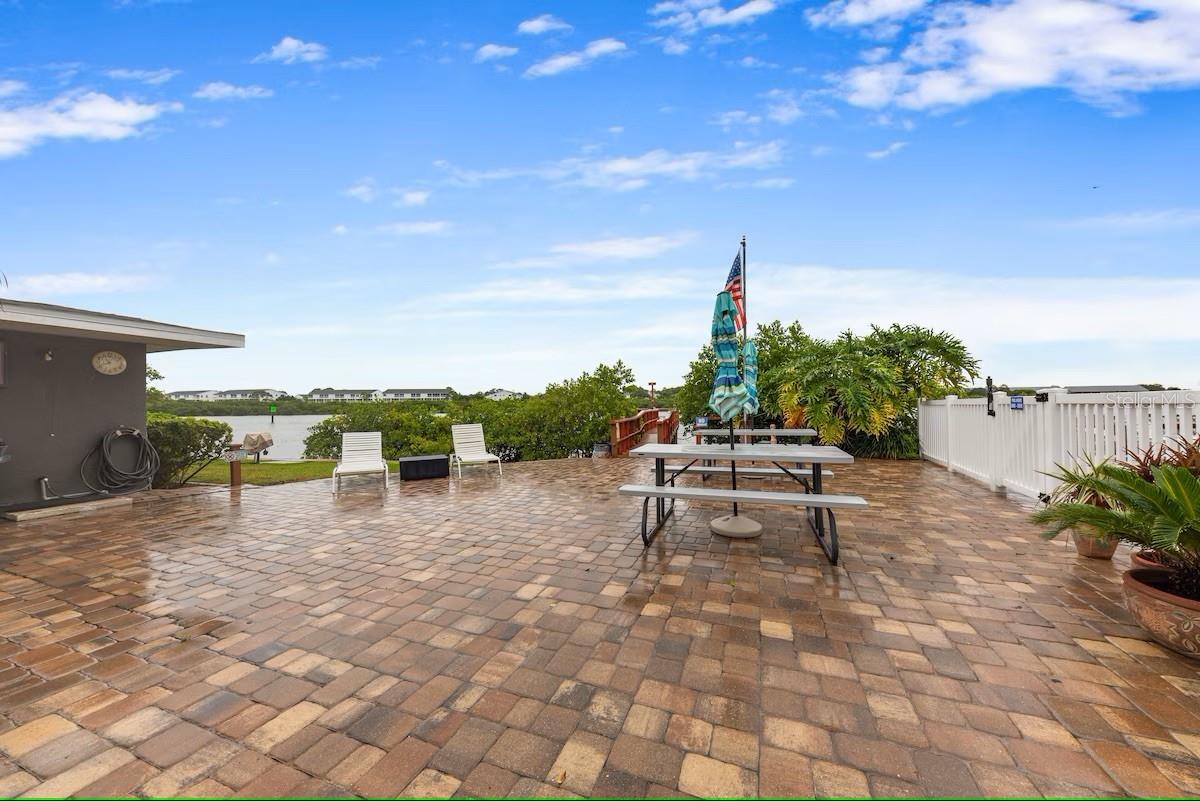 Image 23 of 25 For 19823 Gulf Boulevard 42