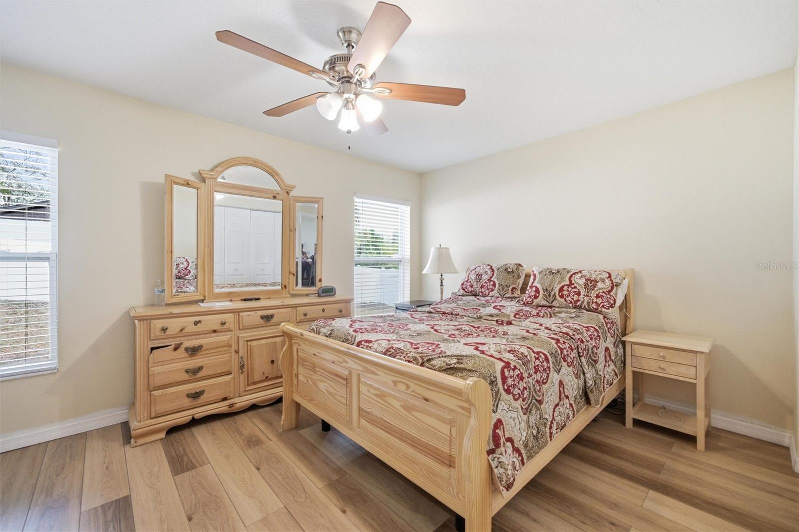 Image 16 of 37 For 37142 Highland Bluff Circle