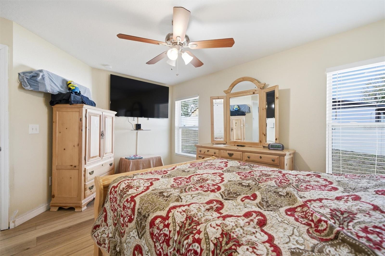 Image 17 of 37 For 37142 Highland Bluff Circle