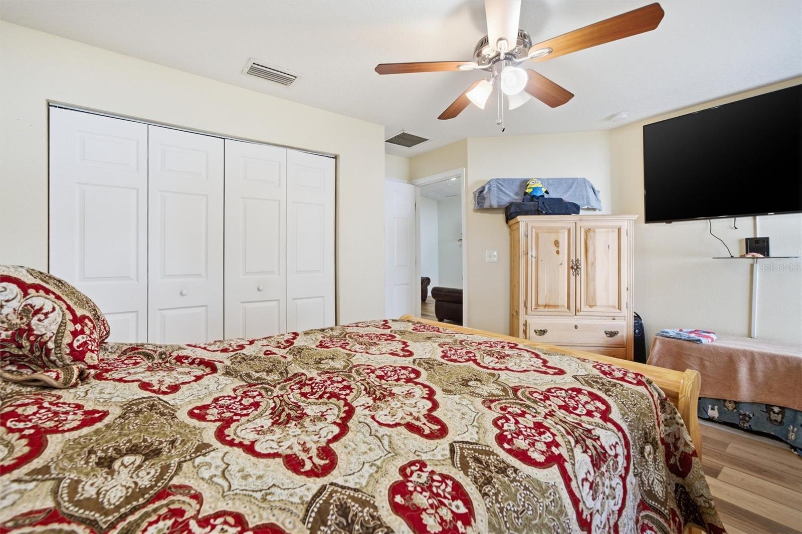 Image 18 of 37 For 37142 Highland Bluff Circle