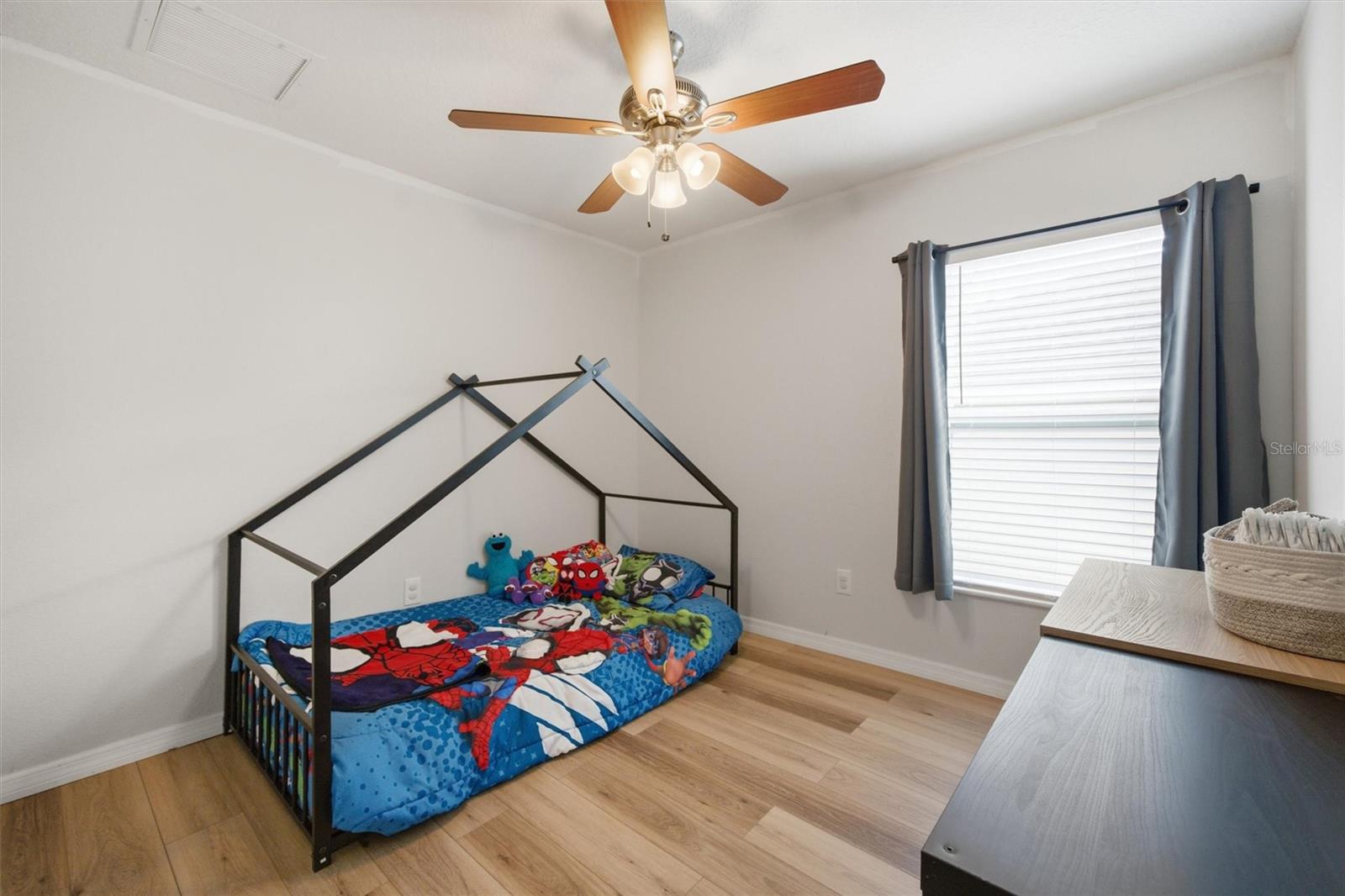 Image 20 of 37 For 37142 Highland Bluff Circle