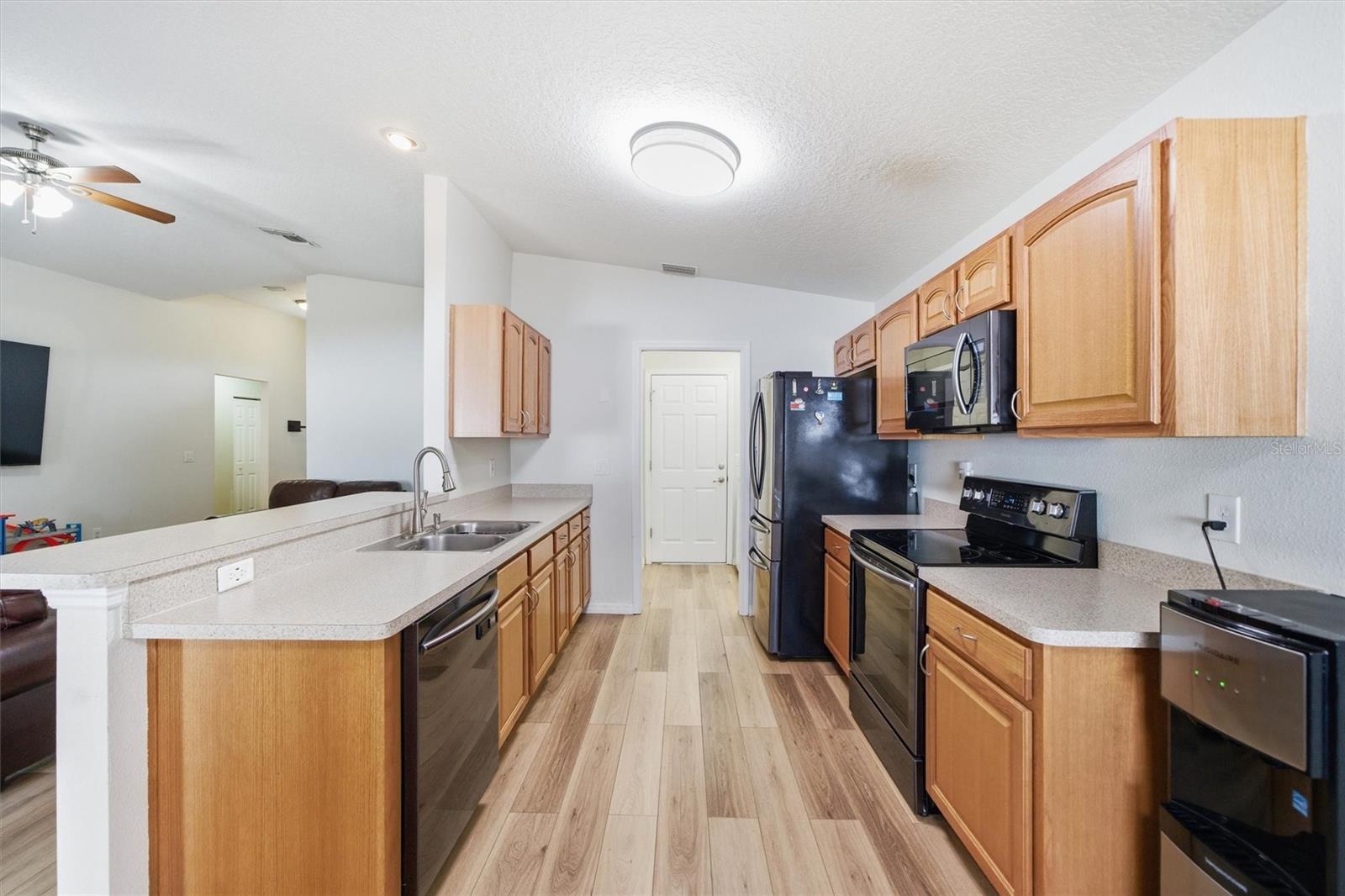 Image 6 of 37 For 37142 Highland Bluff Circle