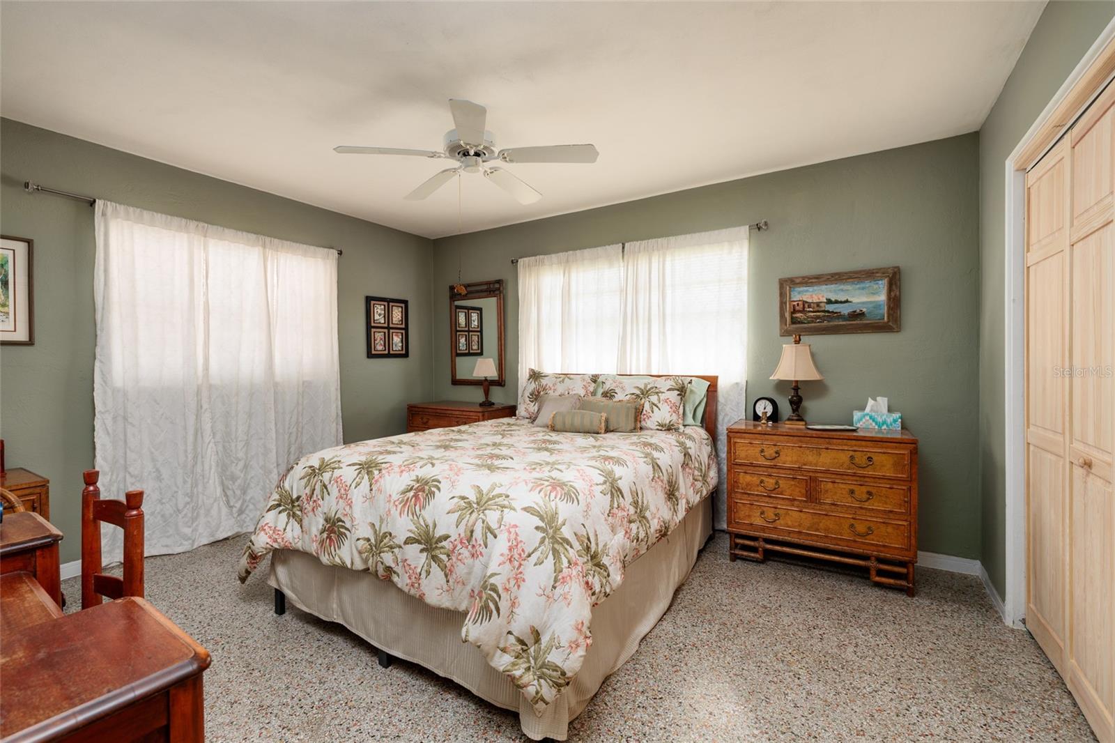 Image 13 of 24 For 349 89th Avenue Ne