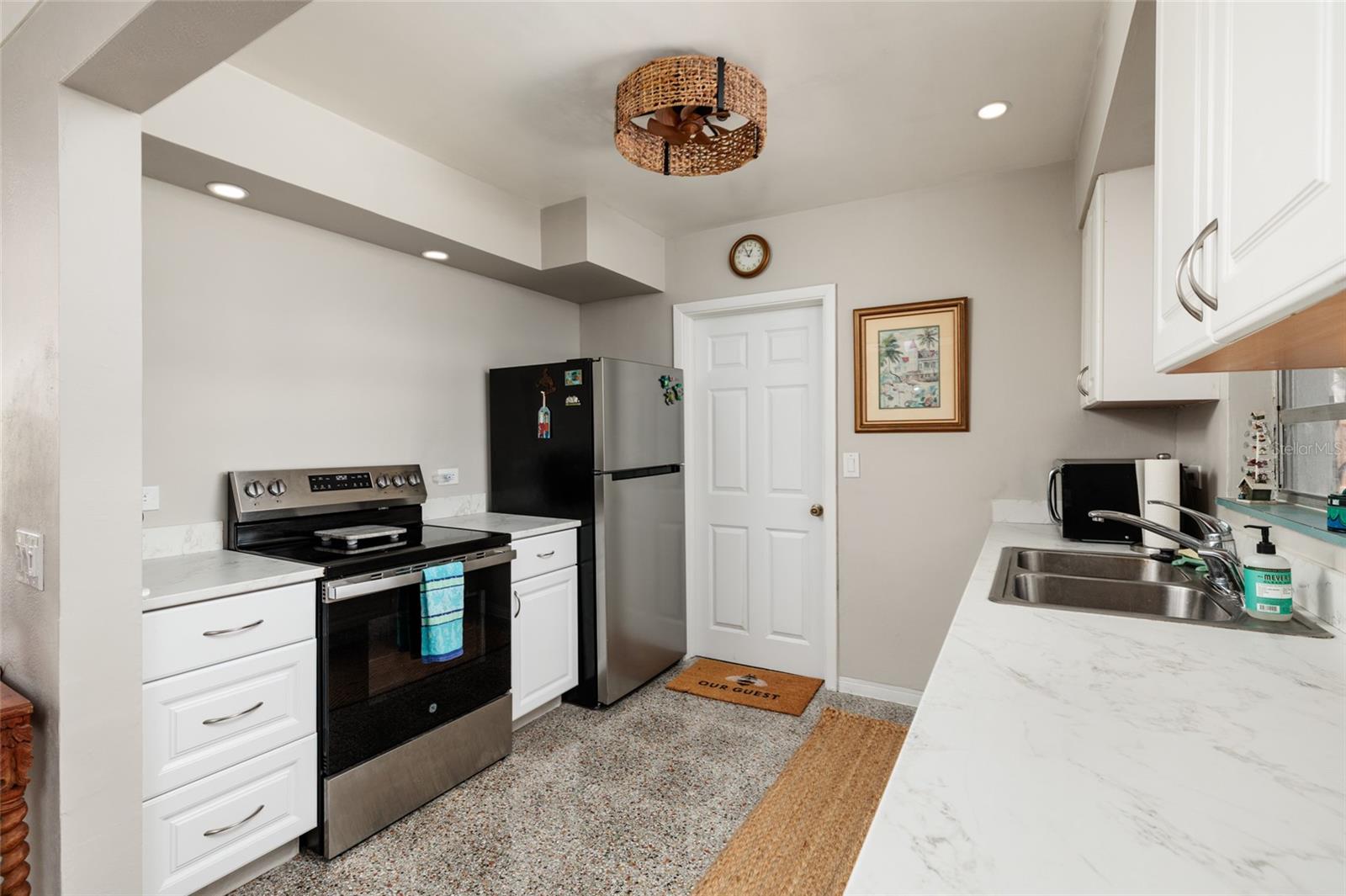 Image 8 of 24 For 349 89th Avenue Ne