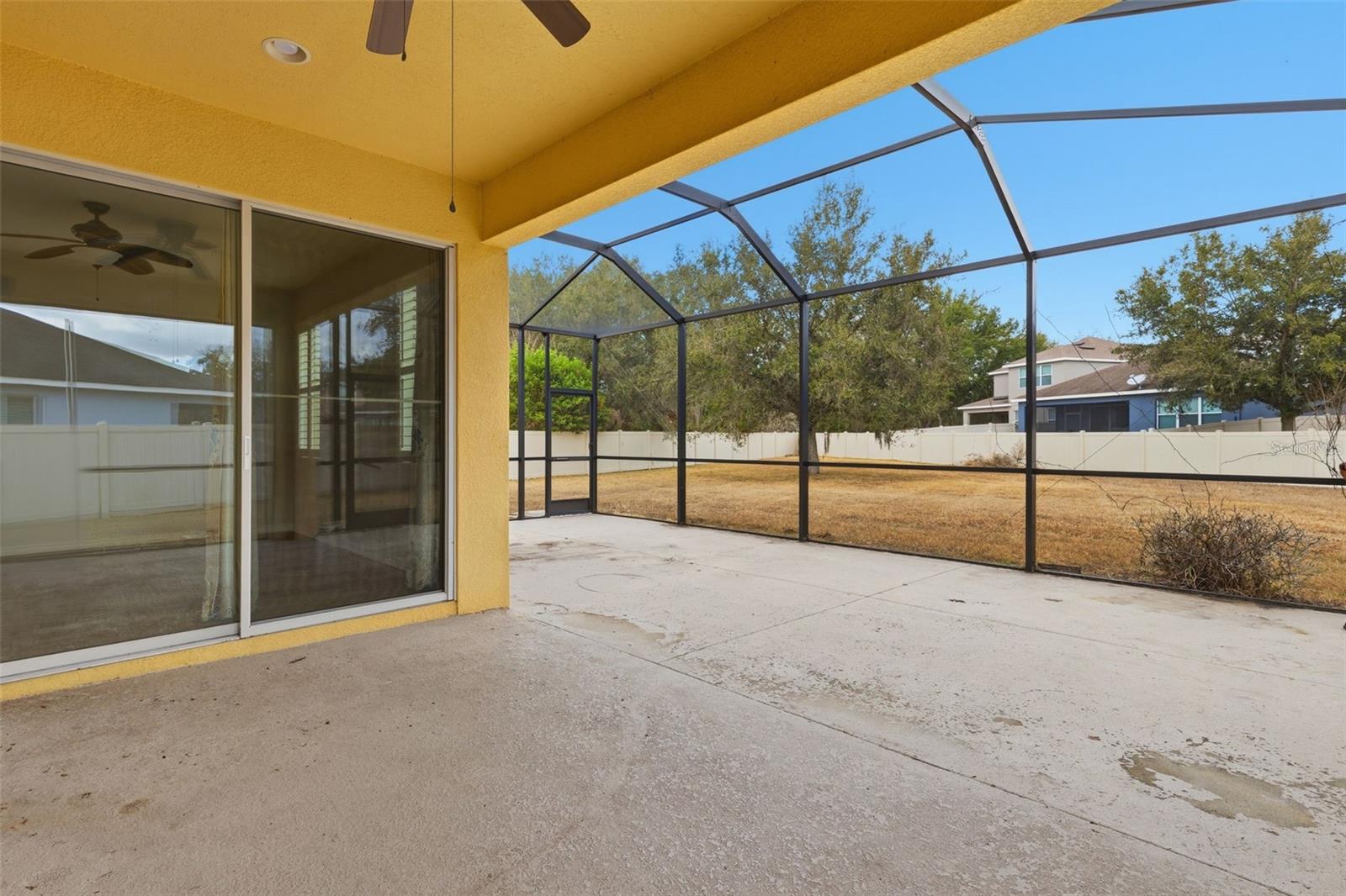 Image 25 of 32 For 17423 New Cross Circle