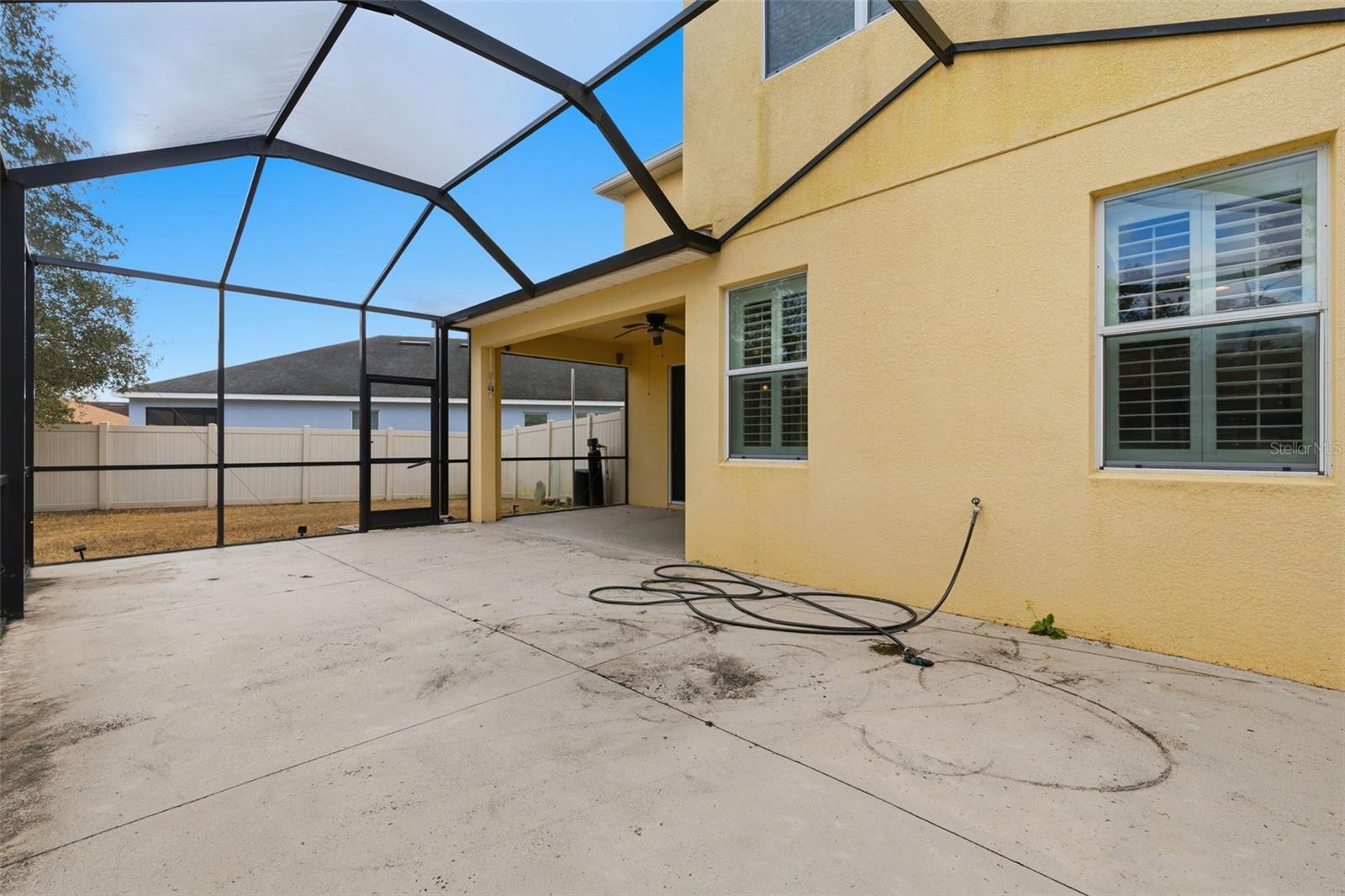 Image 27 of 32 For 17423 New Cross Circle